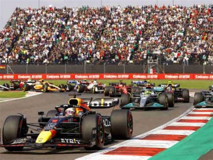 How many gears do Formula 1 cars have?