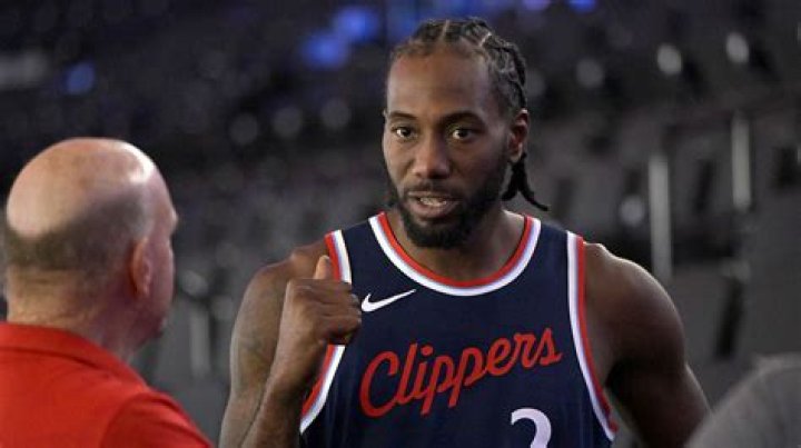 Is Kawhi Leonard still hurt?